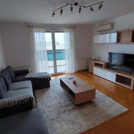 Med Man Apartmani سلافونسكي برود المظهر الخارجي الصورة
