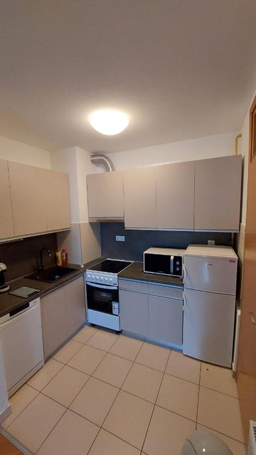 Med Man Apartmani سلافونسكي برود المظهر الخارجي الصورة